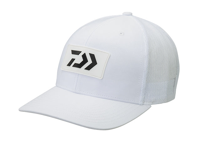 TRUCKER WITH RUBBER LOGO